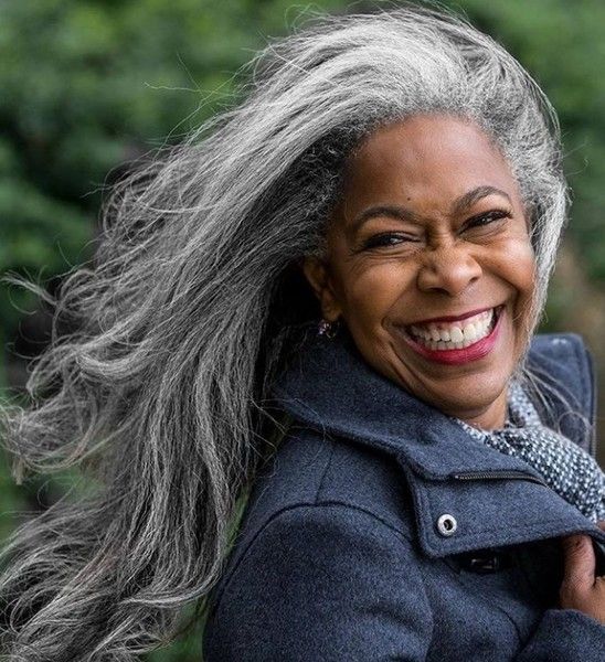 Styling Tips for Grey Hair: How to Look Fabulous at Any Age