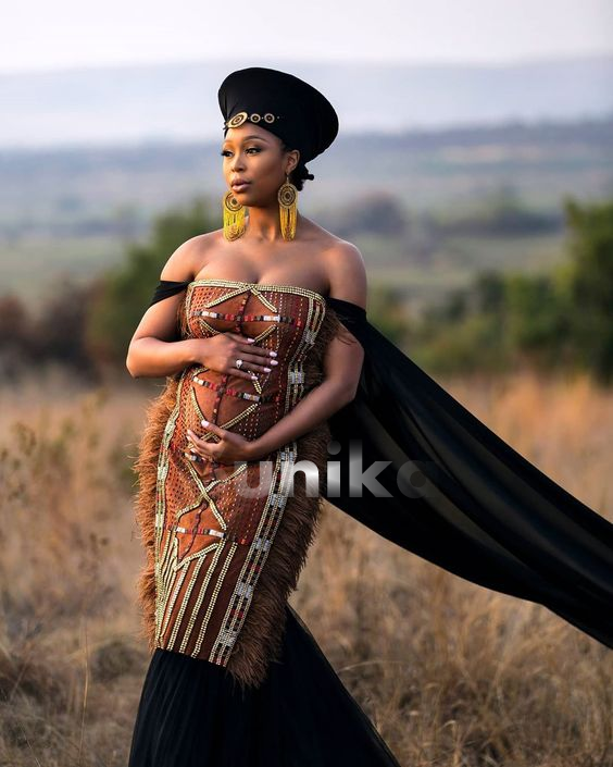 Black Zulu Wedding Dress for Pregnant Bride