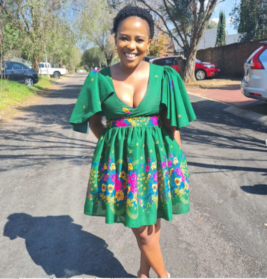 Bat Sleeves Green Tsonga Traditional Dress - Sunika Magazine