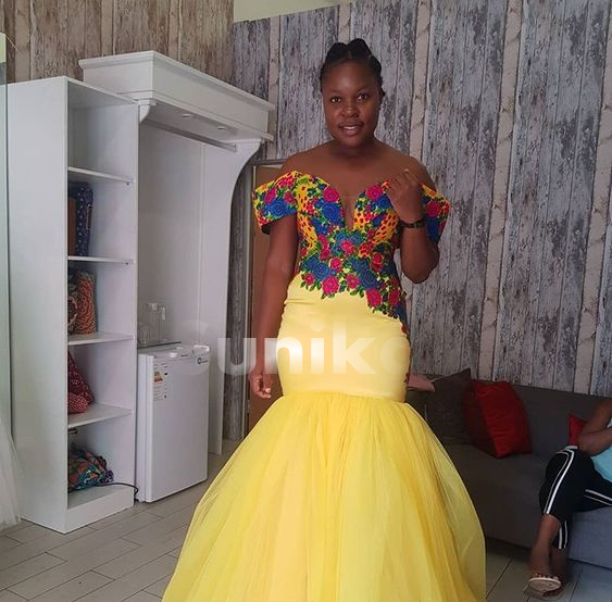 Low Neck Drop Shoulder Yellow Tsonga Traditional Wedding Dress
