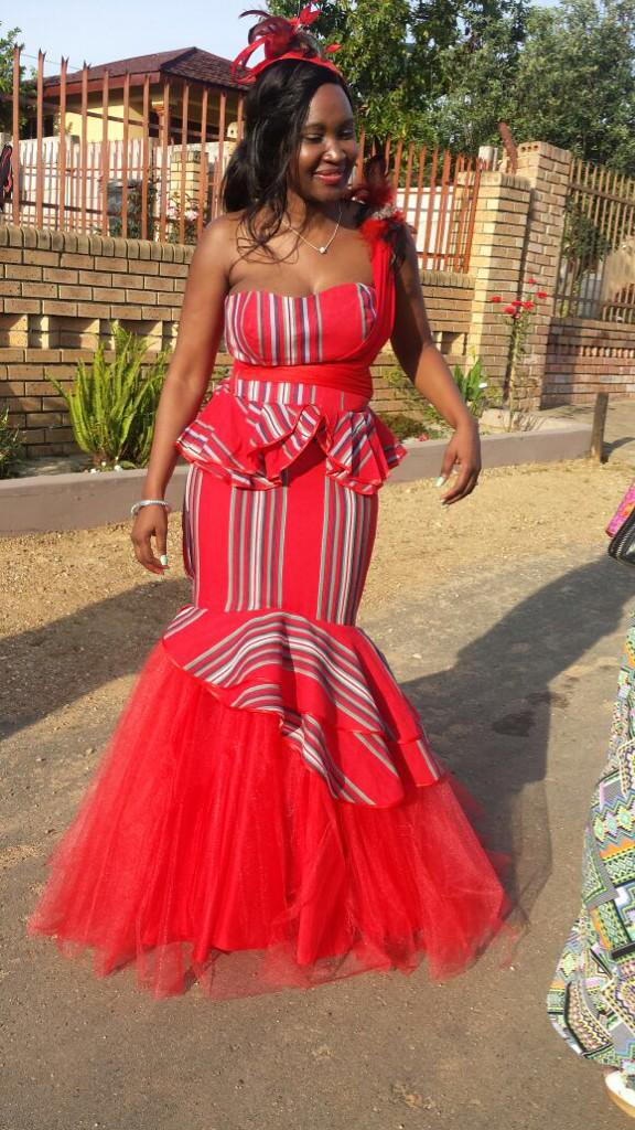 Red Venda Traditional Wedding dress