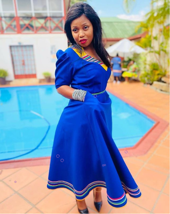 Blue Dress Venda Print Neckline