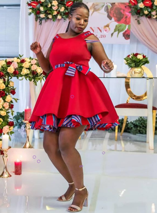 Red Venda Dress Flared Big