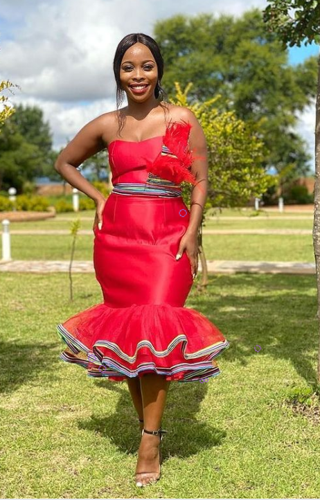 Red Venda Dress frills