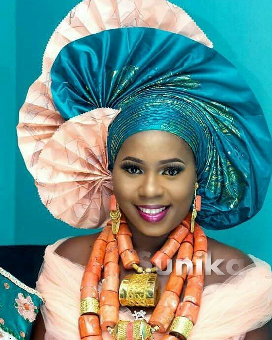 Beautiful Cream and Turquoise Nigerian Gele