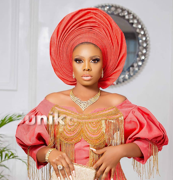 Big Red Gele