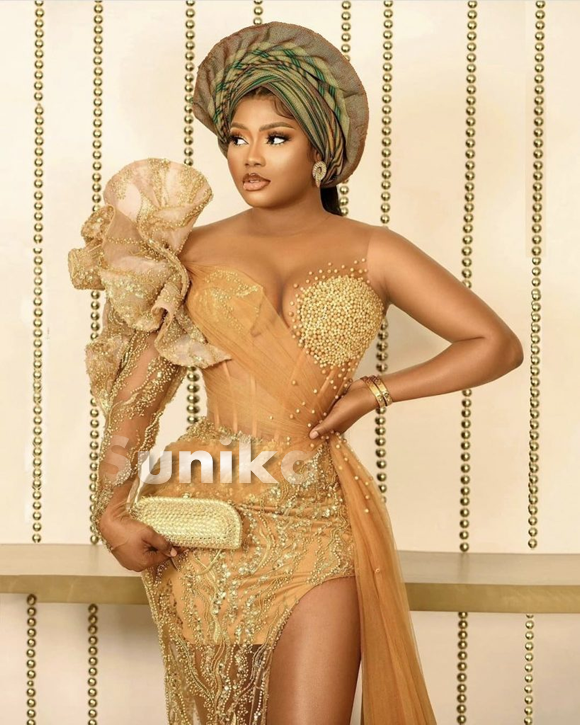 Gold lace aso ebi styles hotsell