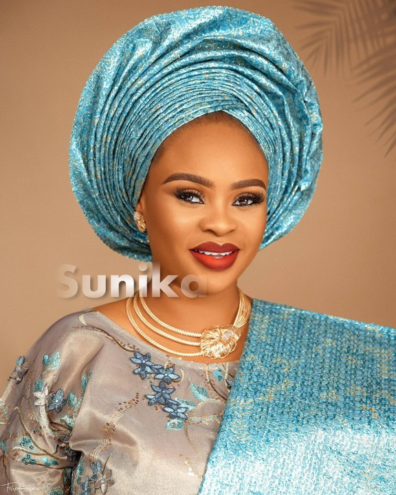 Metalic Blue Gele